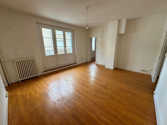 Location Appartement 4 pièces 77m² ORLEANS 45000 - Photo 1