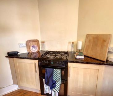 2 bedroom apartment to rent - Photo 6
