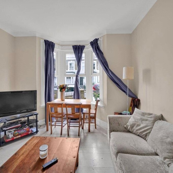 6 bedroom terraced house to rent - Photo 1