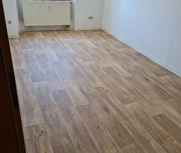 Schmölln, Drei-Raum-DG-Whg. mit großer Dachterrasse (ME44) - Photo 3