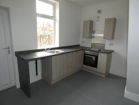 2 bedroom property to rent - Photo 4