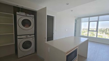 2000 Gilmore Avenue apartment — Burnaby, BC (2-Bedroom) - 2 Bedroom - Photo 4