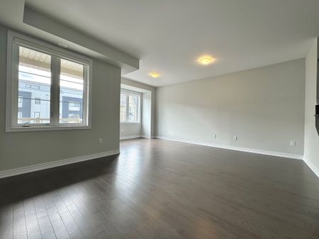 For Lease - 226 Rustle Woods Avenue, Markham, Ontario - Photo 4