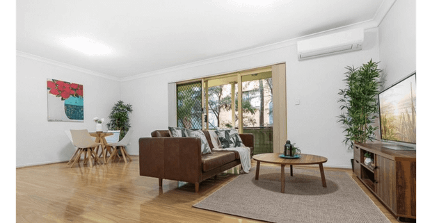 Spacious and Desirable 3B2B1C in Homebush West - Photo 1