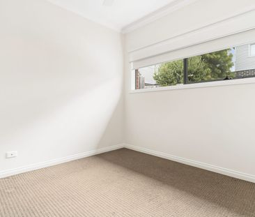 1/12a Argyle Street, Frankston, Vic 3199 - Photo 6