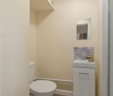 5 bedroom terraced house to rent - Photo 3