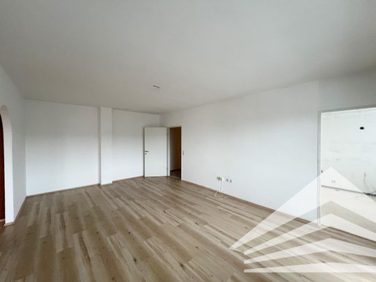 HAID - gut aufgeteilte 4-Zimmer Wohnung mit Balkon - ab sofort beziehbar! - Foto 1