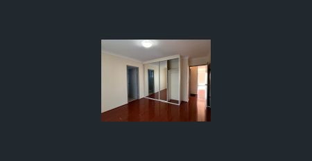 Convenient Apartment in Regents Park - Photo 4