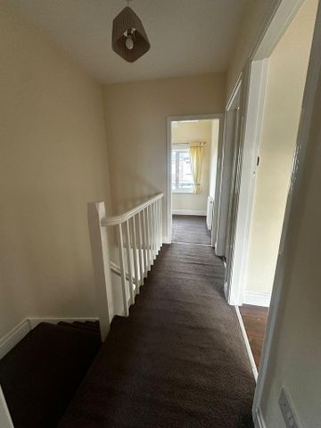 3 bedroom terraced house to rent - Photo 2