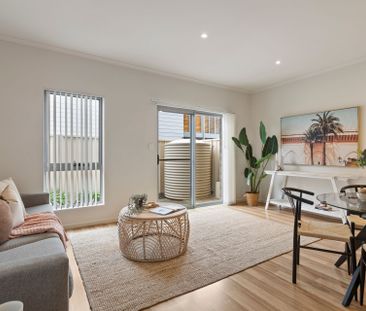 Modern 3-Bedroom Townhouse in a Quiet, Convenient Location - Photo 1