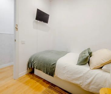 Calle de Bretón de los Herreros, Madrid, Community of Madrid 28003 - Photo 1