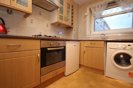 Kimberley Gardens, Glasgow, G75 - Photo 3