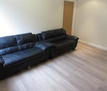 3 bedroom apartment to rent - Photo 5