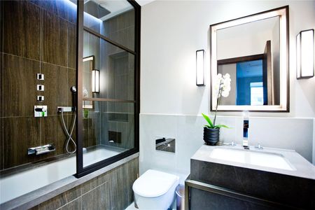 Golden Square, Soho - Photo 3