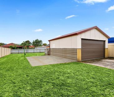 Charming, spacious & cental - Photo 6