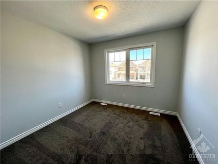 For Lease - 754 DERREEN Avenue, Stittsville - Munster - Richmond, Ontario - Photo 5