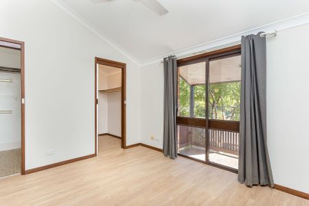 17 Tristania Place, West Pymble. - Photo 4