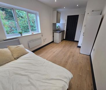House share to rent - Photo 1