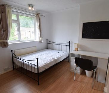 4 bedroom house to rent - Photo 2