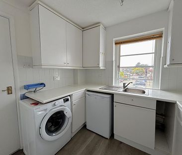 2 bedroom apartment to rent - Photo 2