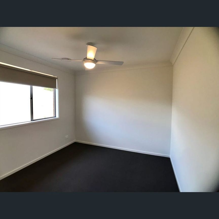 Modern Family Living in Convenient Redbank Location – Available 9 March - Photo 1