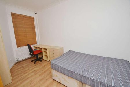 Standish Road, Fallowfield, Manchester, M14 - Photo 3