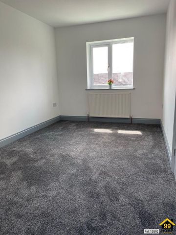 3 bedroom terraced house to rent - Photo 3