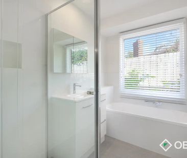 “Freshly Updated 3-Bedroom Home in Sought-After Lakewood Estate” - Photo 3