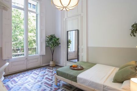 Carrer de Pau Claris, Barcelona, Catalonia 08010 - Foto 2