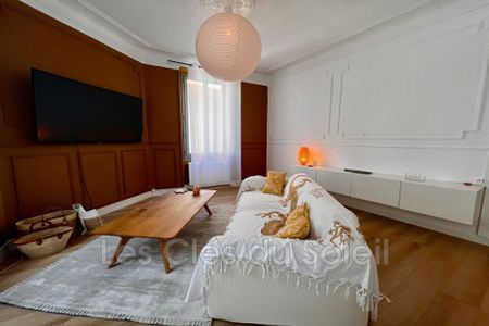 Location Appartement 3 pièces 79m² HYERES 83400 - Photo 3