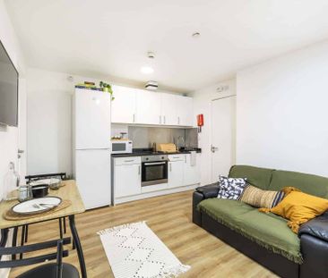 Platinum Studio - Photo 6