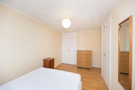 3 bedroom apartment to rent - Photo 2