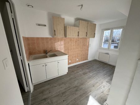 Location Appartement 2 pièces 50m² L AIGLE 61300 - Photo 4