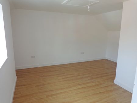 Sylvan Street, Off Fosse Road North, LE3 9GT, Leicester - Photo 2