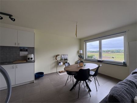 Lichtrijk appartement met 2 slaapkamers - Photo 4