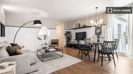 2 room luxury Flat for rent in Madrid, Spain - Photo 3