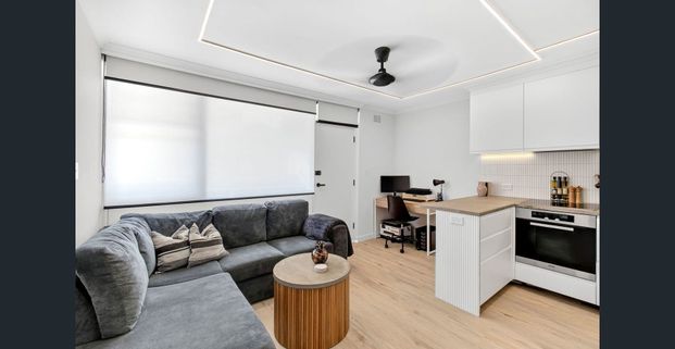 FOOTSTEPS TO MANLY - Freshly Renovated - Photo 1