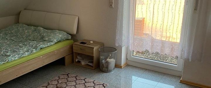 Charmante 3-Zimmer-Wohnung mit Balkon und moderner Küche - Photo 1