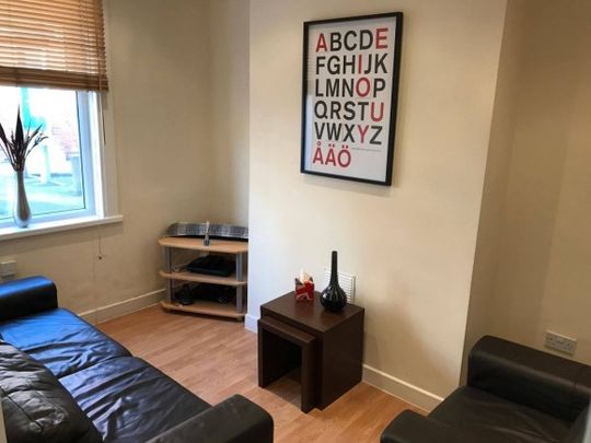 4 Bed - Burley Lodge Terrace, Leeds, Ls6 - Photo 1