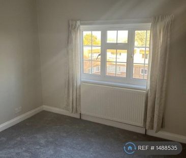 3 bedroom flat to rent - Photo 5