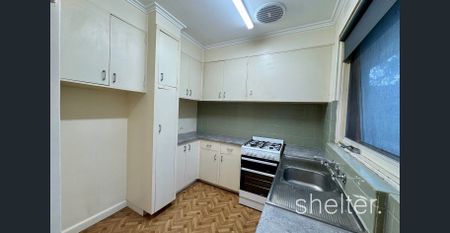 Spacious 1 Bedroom Unit - Photo 4