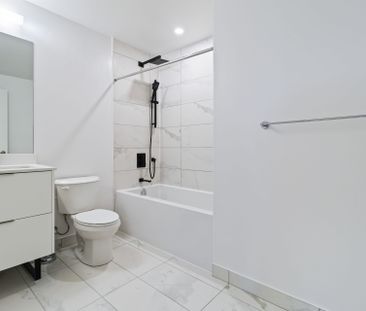 For Lease - 204 Burnhamthorpe Road Unit# 905, Mississauga, Ontario - Photo 4