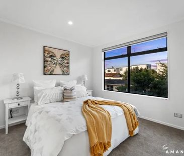 Point Chevalier, 2/36 Walker Road - Photo 2