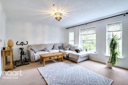 4 bedroom townhouse to rent - Photo 3