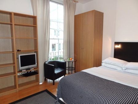 Flat 16 Cartwright Gardens, Bloomsbury WC1H 9EH - Photo 3