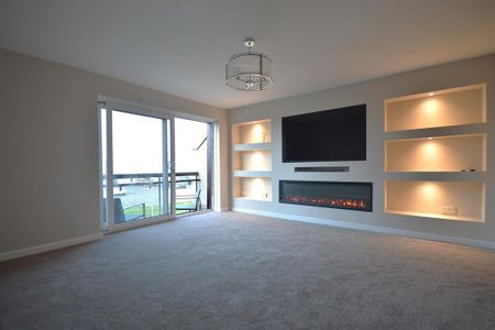 3 bedroom flat to rent - Photo 3