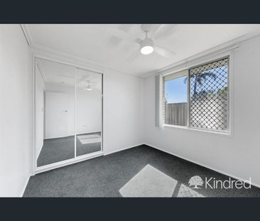 10 George Street, Redcliffe, Qld 4020 - Photo 1