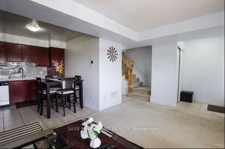 For Lease - 60 Fairwood Circle Unit# 82, Brampton, Ontario - Photo 4