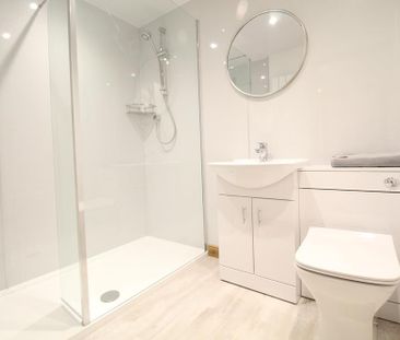 2 bedroom flat to rent - Photo 4
