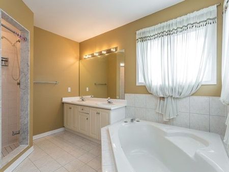 For Lease - 39 Florentine Crescent, Richmond Hill, Ontario - Photo 5